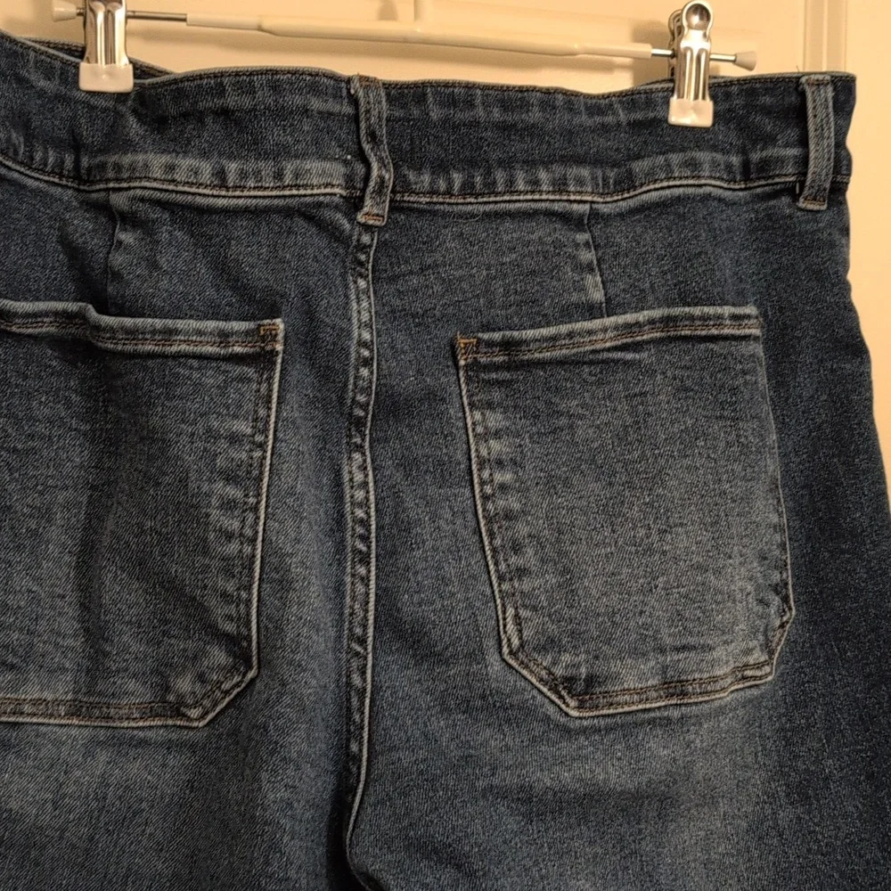 Kut from the Kloth Meg High-Rise Wide Leg Cropped Jeans, Size 16 - Picture 9 of 11